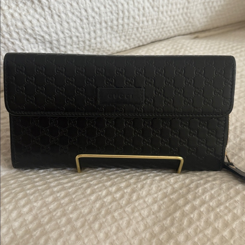 Authentic GUCCI- Guccissima wallet